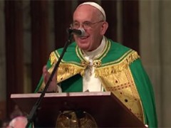 Paus Franciscus voortrekker nieuwe wereldreligie